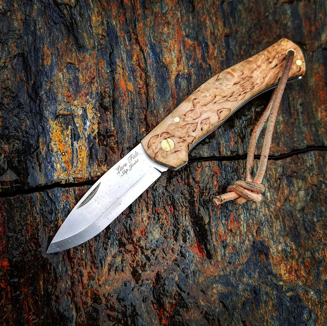 Casström Lars Falt Slip Joint Messer Curly Birch/Scandi