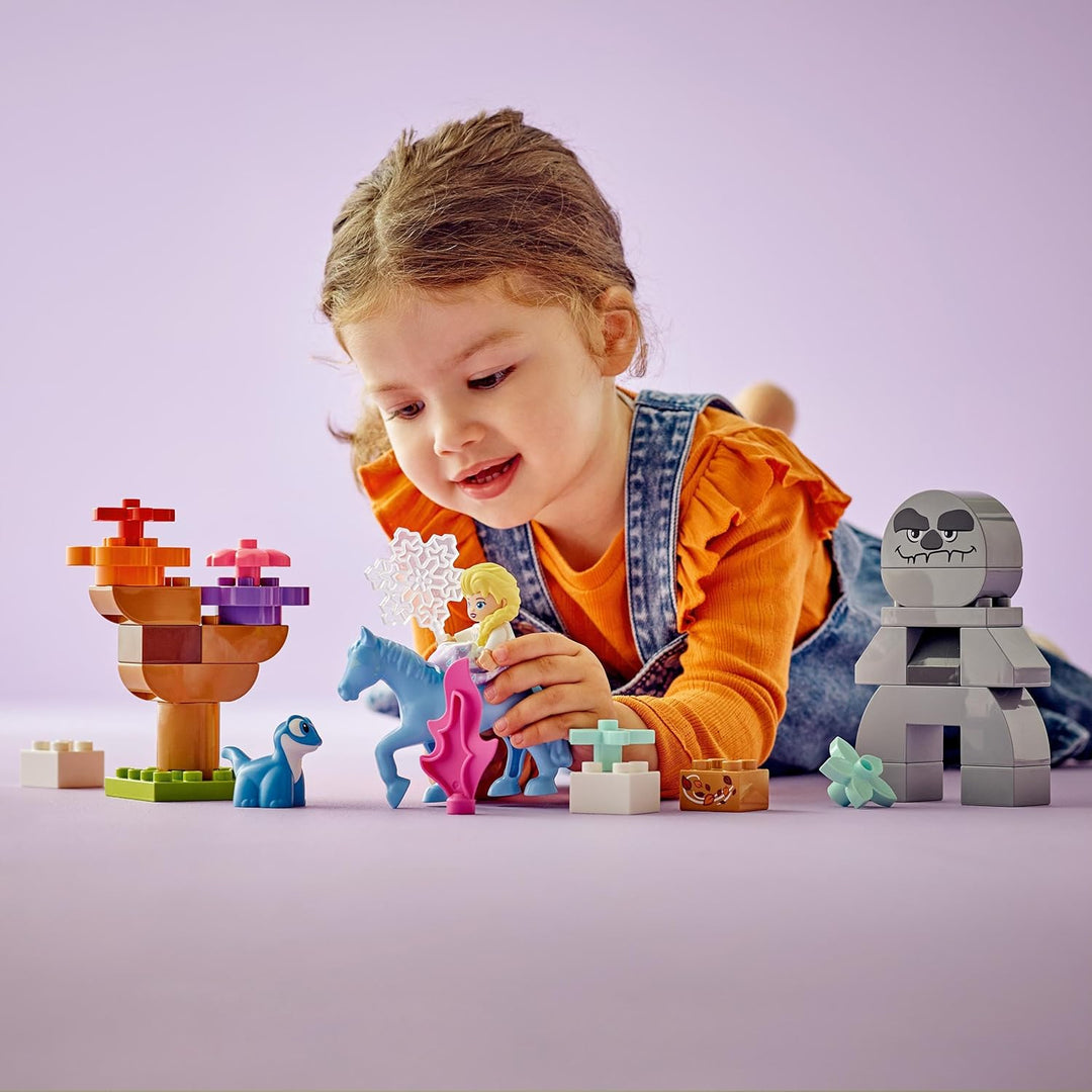 LEGO DUPLO | Disney ELSA und Bruni im Zauberwald, Eiskönigin-Spielzeug mit 4 Figuren für 2-jährige K