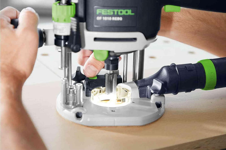 Festool Oberfräse OF 1010 REBQ-Plus (mit Seitenanschlag, Lichtmodul, Spannzange, Gabelschlüssel, plu
