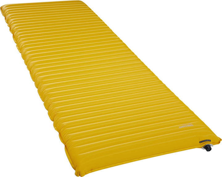 Therm-a-Rest NeoAir Xlite NXT MAX RW Isomatte Solar Flare Regulär breit Original Aufbewahrungstasche