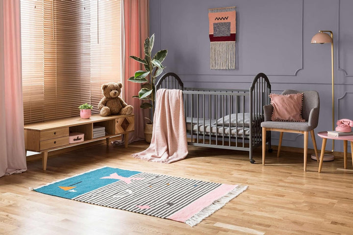 New Walls Premium Wandfarbe Violett, Lila Liquid Luxury Dispersionsfarbe für Innenräume – 1 L 1000 m