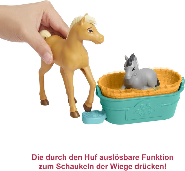 Dreamworks Spirit HCH37 - Luckys Tierbaby-Pflegestation, Pony & Fohlen, Puppe Lucky (18 cm), Pflegeb