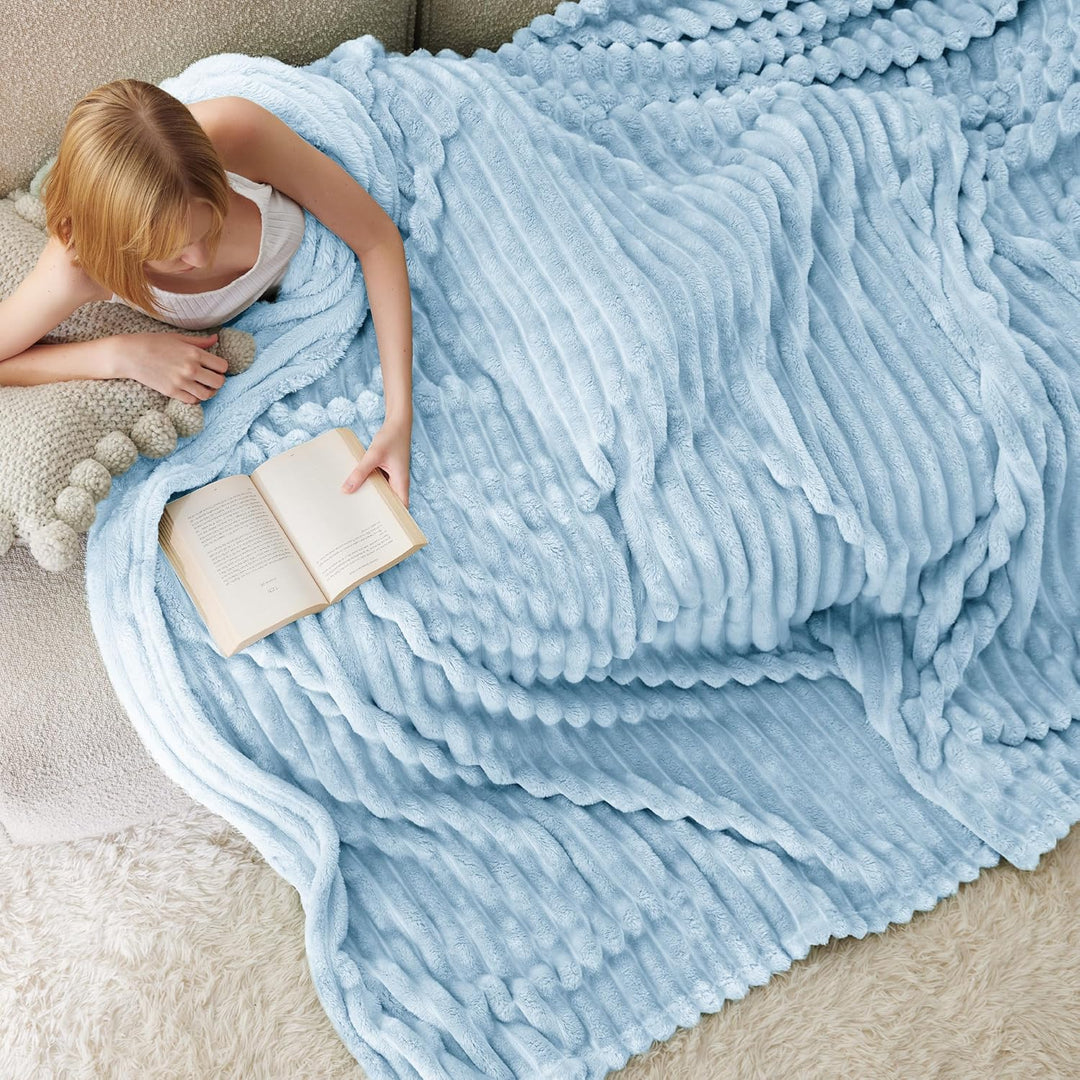 BEDSURE kuscheldecke 220x240 für Zimmer Deko - Tagesdecke, Wolldecke & Fleecedecke, Sofadecke, Weich
