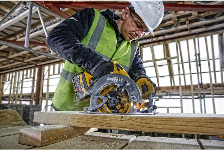 STANLEY BLACK DECKER - DEWALT 54 Volt Akku-Handkreissäge DCS578NT | ohne Akku oh ne Ladegerät