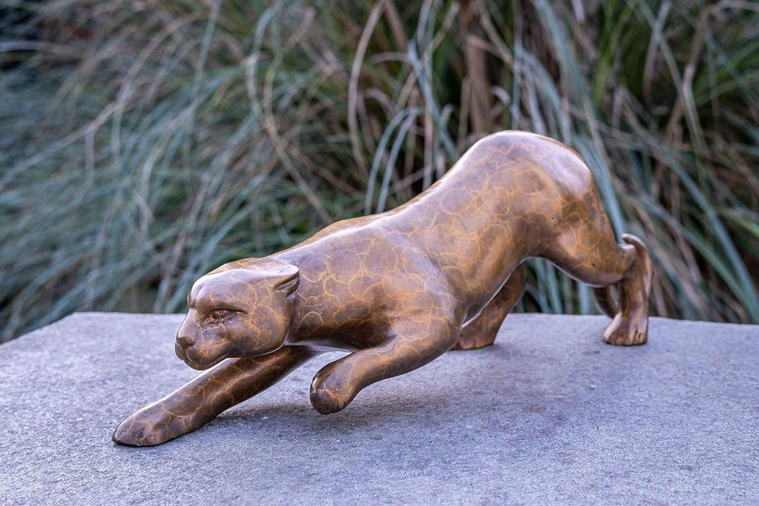 IDYL Bronze-Skulptur Kleiner Jaguar Wildkatze| 14 x 11 x 45 cm | Tierfigur Katze aus Bronze handgefe