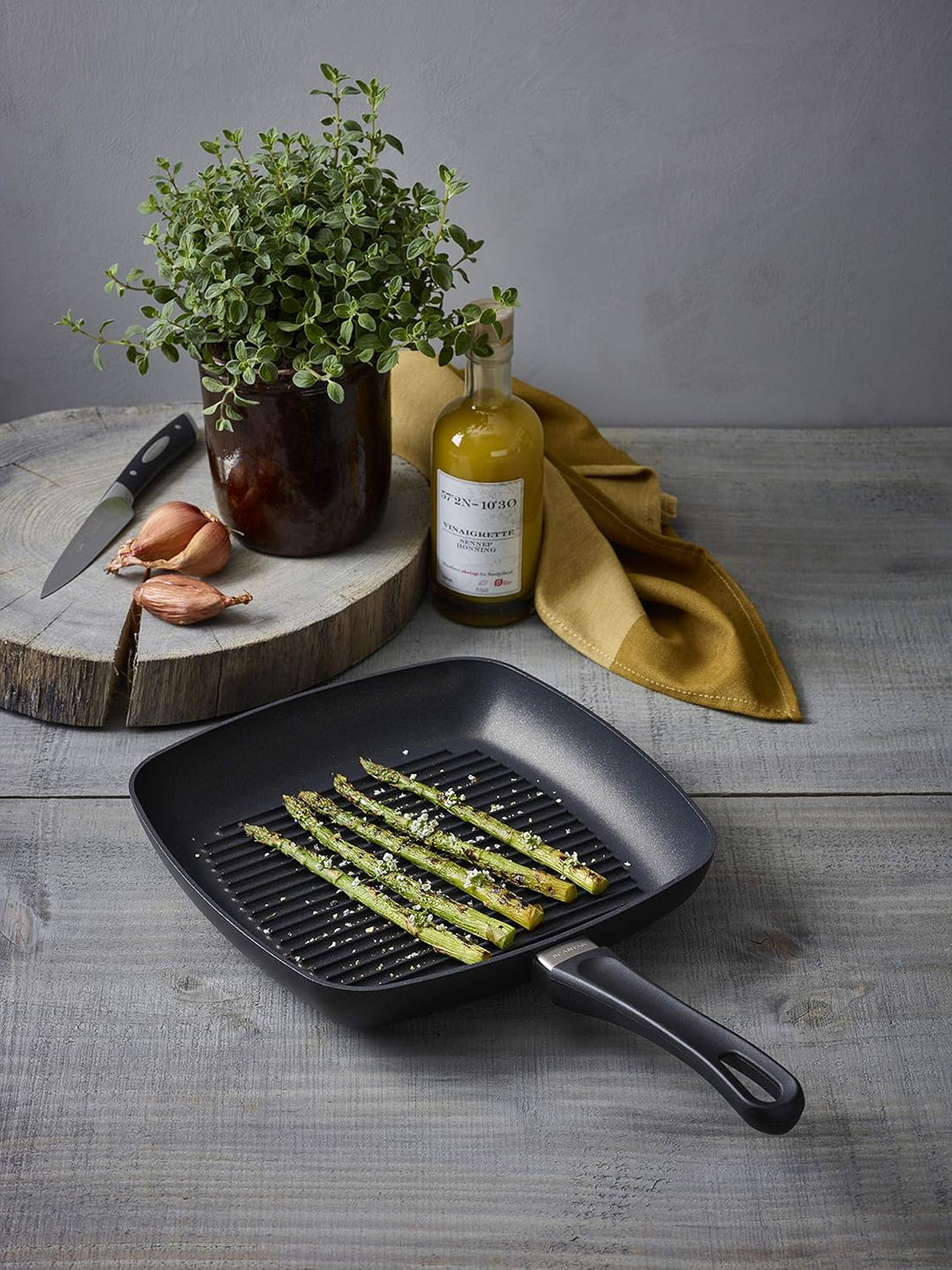 SCANPAN Classic Induction Grillpfanne 27x27 cm | Quadratische Pfanne | Stratanium+ Antihaftbeschicht