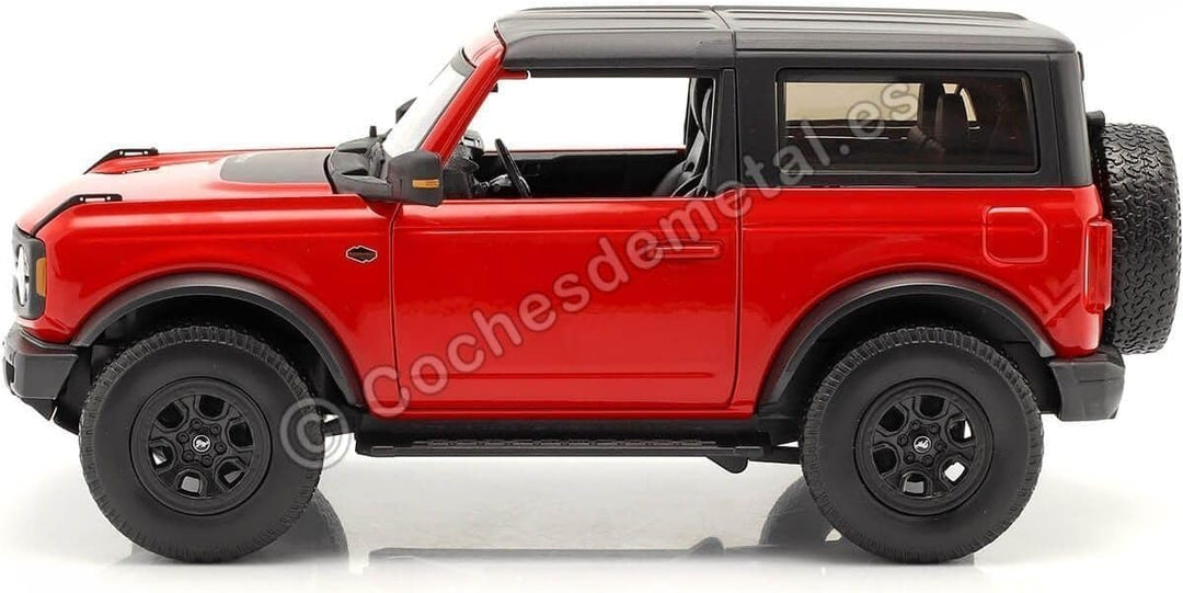 Maisto 531456 Ford Bronco Wildtrak Modellauto im Massstab 1 18, rot