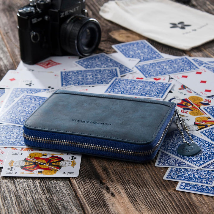 Melia Games Spielkarten Set Deluxe - Hochwertiges Karten-Etui aus feinstem Leder - komplettes Set in