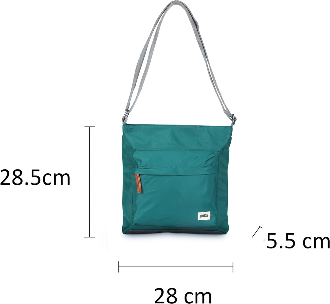 Roka London Kennington Sustainable Crossbody M Blaugrün, M Blaugrün
