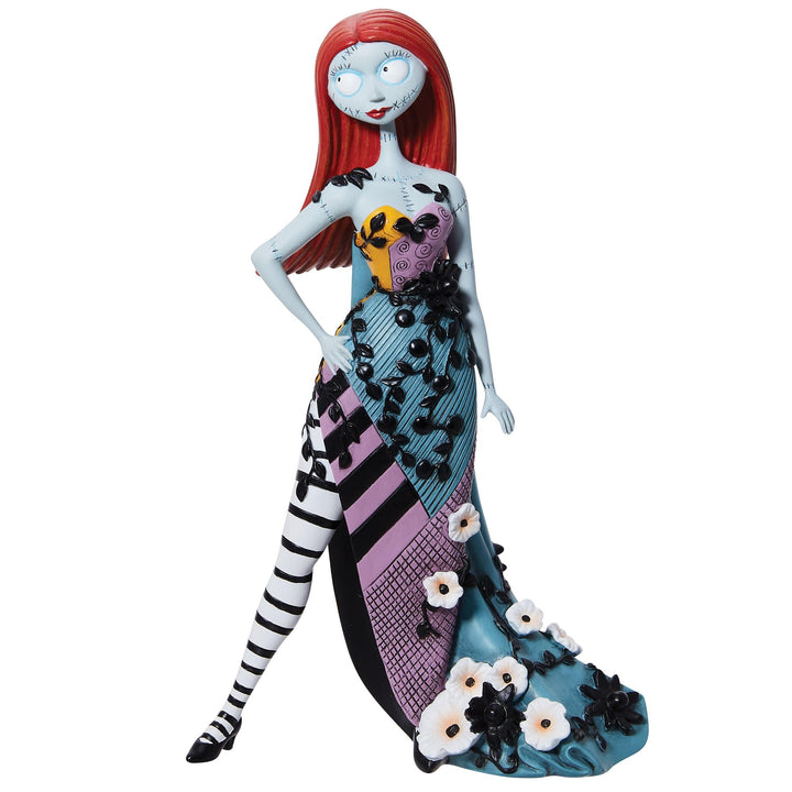 Enesco Disney Showcase The Nightmare Before Christmas Sally in Gown Botanische Figur, 18 cm, Mehrfar