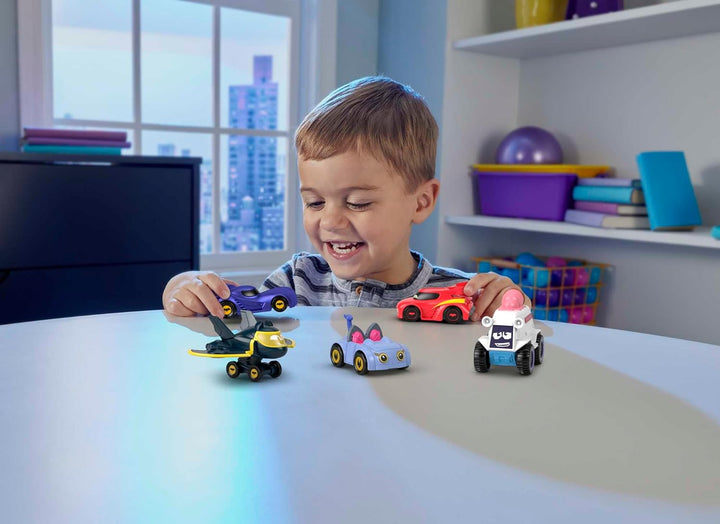 Fisher-Price Bathwheels Fahrzeug Multipack - Batmobil, Redbird, Kitty, Snowy und Batwing im Die-Cast