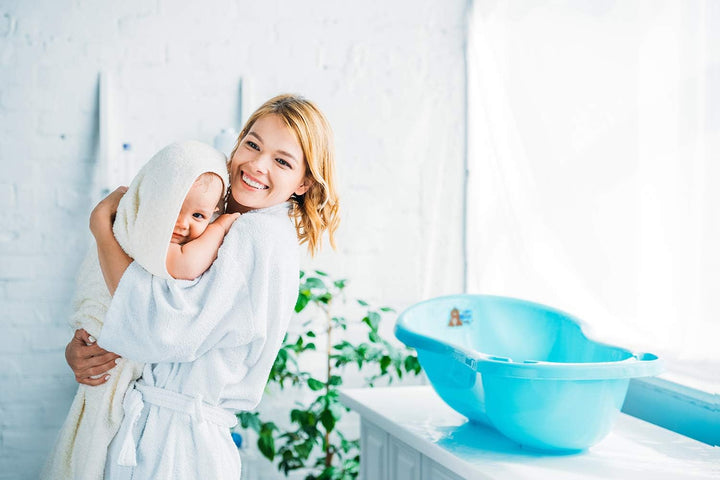 Babybadewanne mit Stöpsel für Neugeborene - Baby Wanne ab 0 bis ca. 18 Monate - Badewanne für Babys.