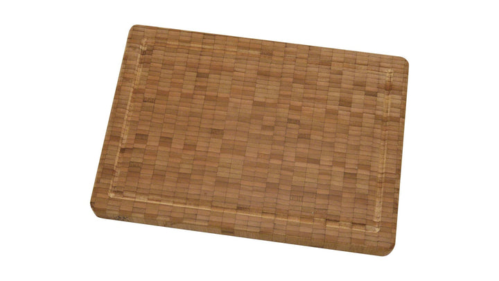 ZWILLING Schneidbrett aus massiven Bambusholz mit Saftrille, beidseitig nutzbar, mittel, 36 x 26 cm