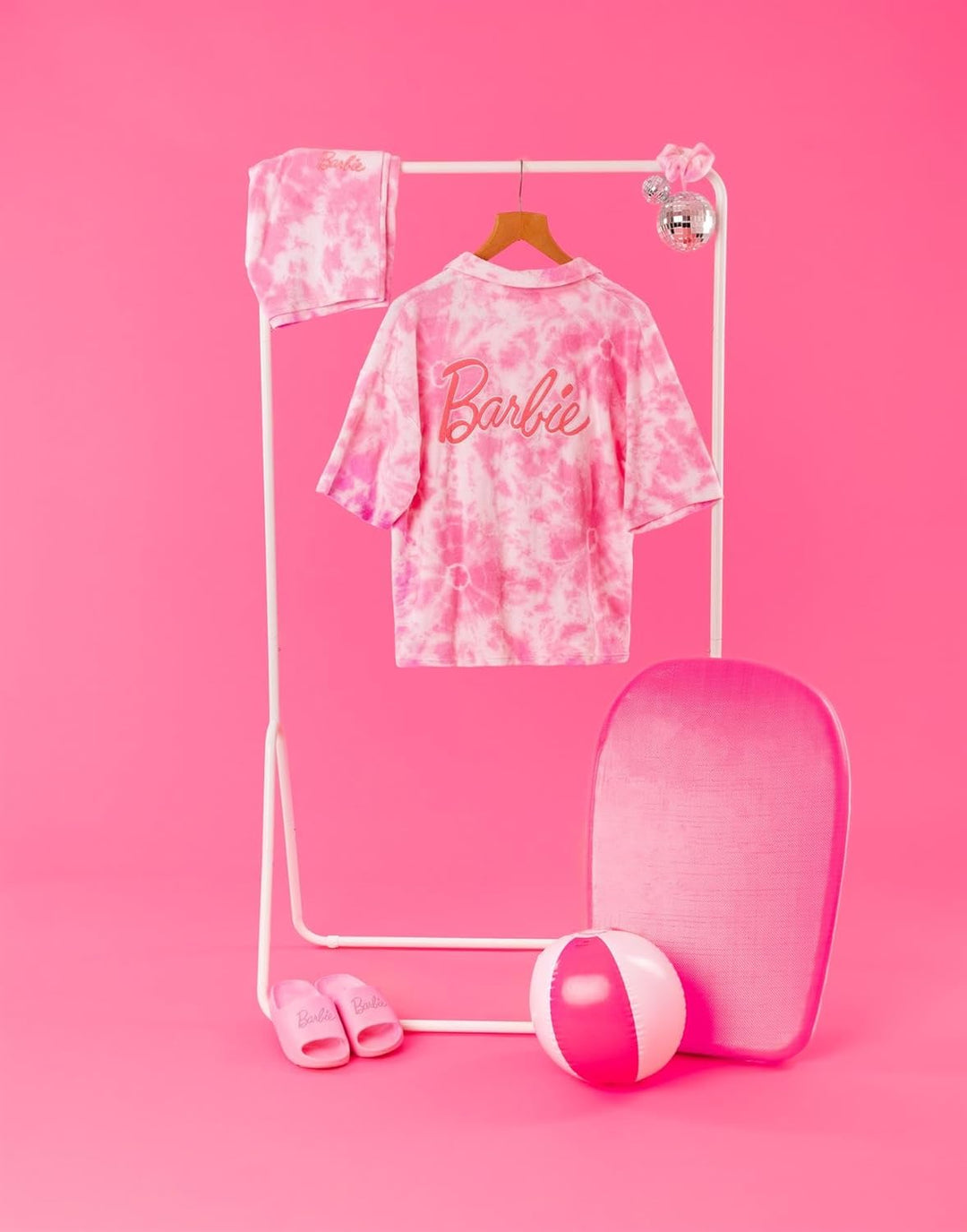 Barbie Damen 3 Stück Torubing Co-Ord Beach Cover Up | Rosa Batikfarbe Handtuch T-Shirt Shorts Haargu