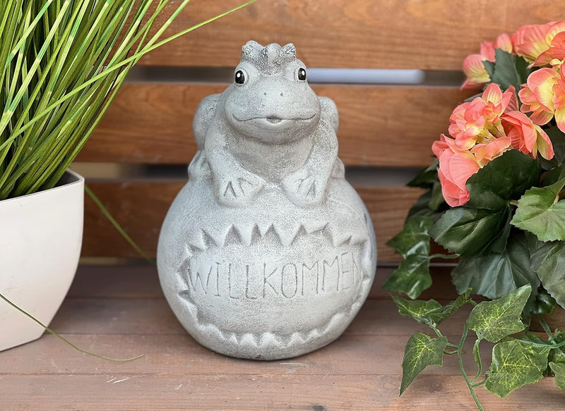 stoneandstyle Steinfigur Frosch auf Kugel Willkommen frostfest Steinguss