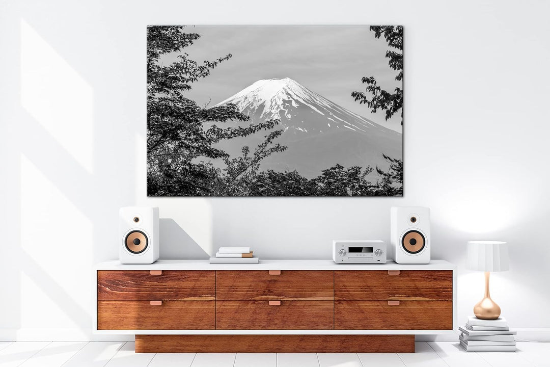 Fuji - der grösste Berg Japans Effekt: Schwarz&Weiss,Format: 80x60 als Leinwandbild, Motiv fertig ge