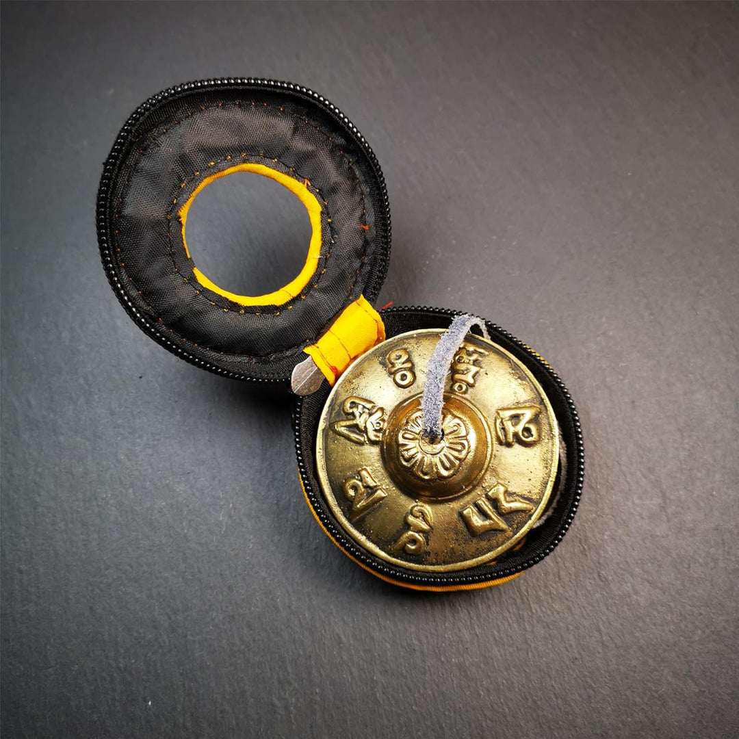 Tibetan Tingsha Glocke mit schönem Fall, für Klangheilung, Yoga, Meditation, Achtsamkeit -Fingerzimb