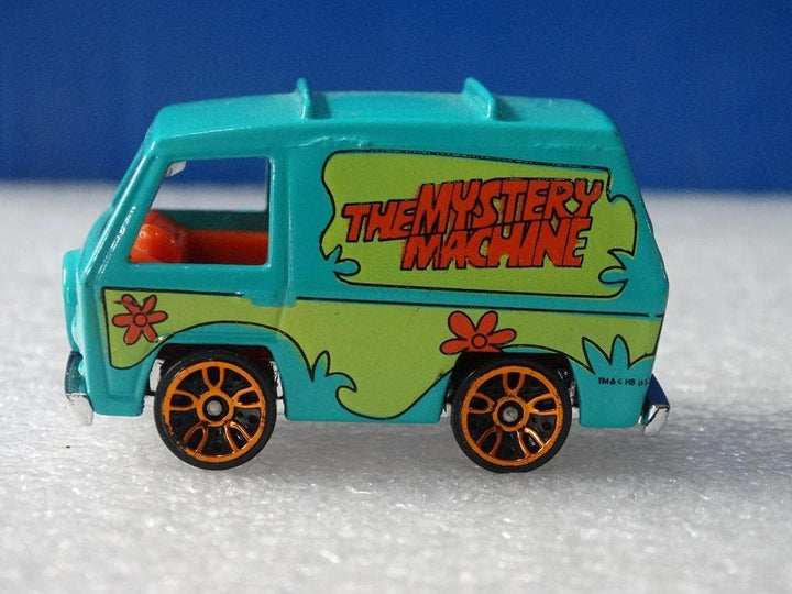 SCOOBY-DOO! THE MYSTERY MACHINE Hot Wheels 2012 New Models Series #38/50 Scooby Doo Mystery Machine
