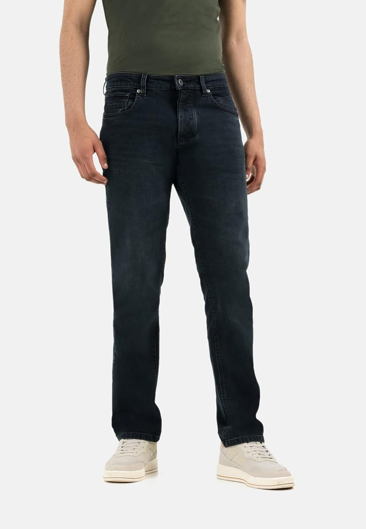 camel active Herren Relaxed Fit 5-Pocket Jeans mit leichten Used-Effekten, 32W / 30L Dunkelblau