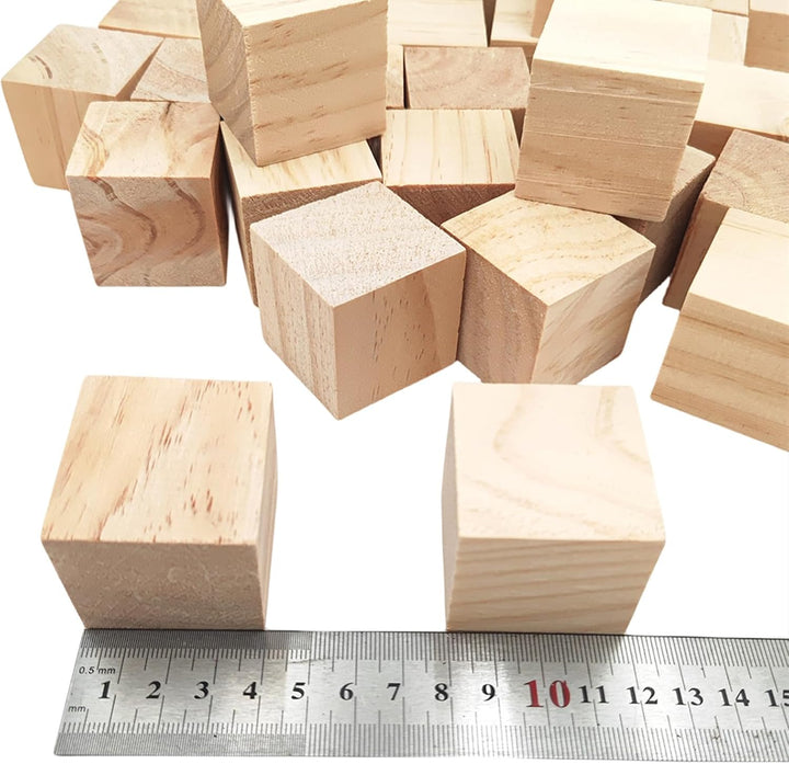 Anktily Holzwürfel 4 cm/30 Stück, Kiefernholz, Quadratisch, Naturholz, Basteln, Dekoration, 4 cm/30