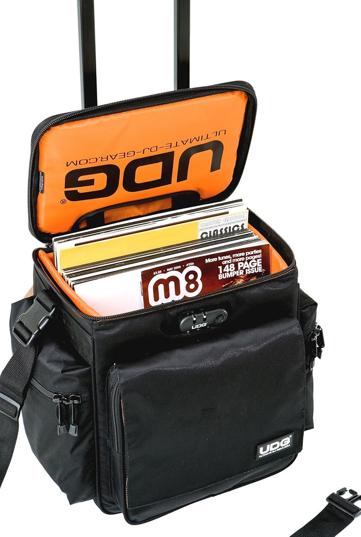 UDG Ultimate SlingBag Trolley DeLuxe Schwarz, Orange im Inneren MK2 (Ohne CD Wallet) U9981BLOR Schwa