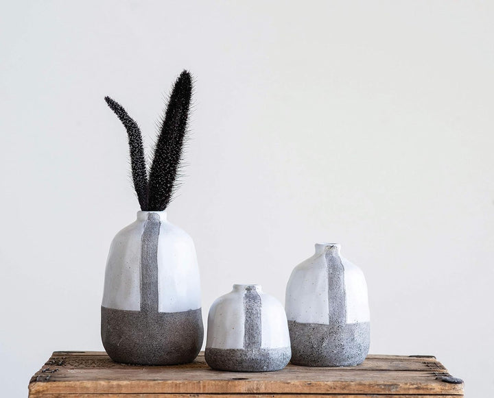 Creative Co-op White & Grey Terracotta with Vertical Stripe Vase, grau