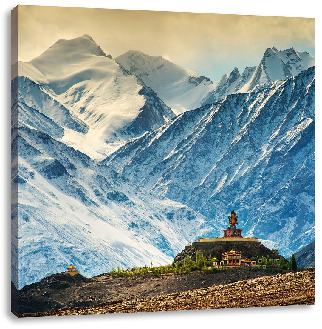 Pixxprint Einsamer Tempel an verschneiten Bergen in Tibet als Leinwandbild/Grösse: 70x70 / Wandbild/