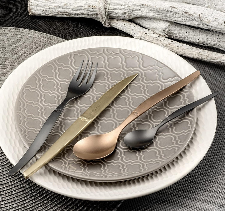 Lou Laguiole JET Steakbesteck Set JET – Besteck Set für 4 Personen | 16-teilig | Schwarz | PVD Beste