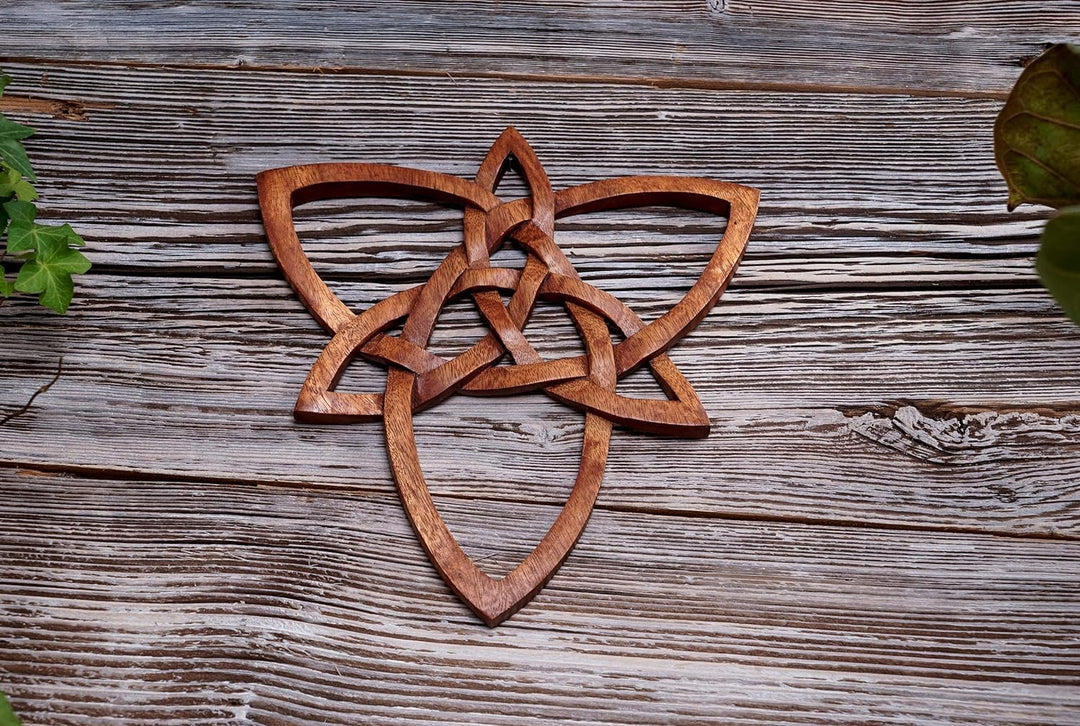 Windalf Amulett Holzbild TRIANY h: 28 cm Triade & Kelten Knoten Glückssymbol Handarbeit aus Holz