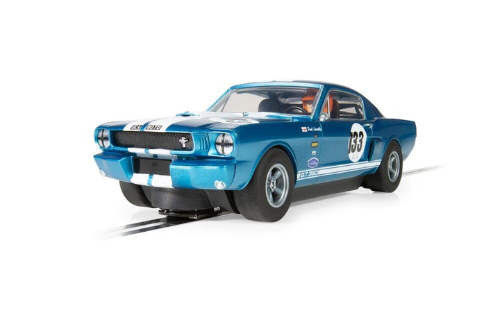 Scalextric Cars – C4517 Shelby Mustang GT350 – Paul Kenelly – Equipe GTS – Spielzeug-Schlitzauto zur