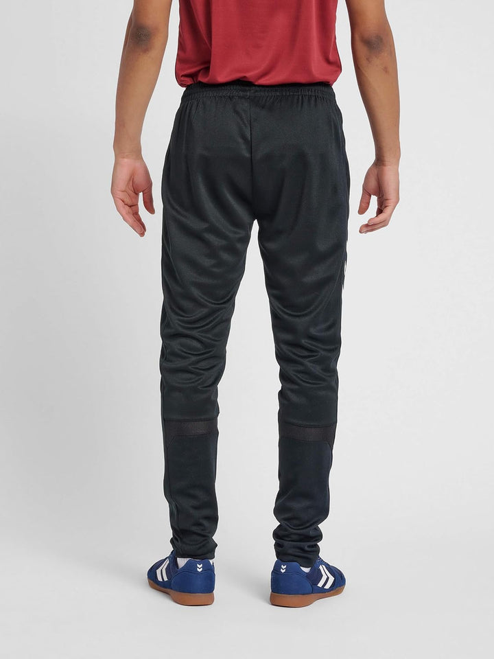 Hummel Fussballhose Herren lang – CORE FOOTBALL PANT – Trainingshose mit Rippeinsatz an Wadenrücksei
