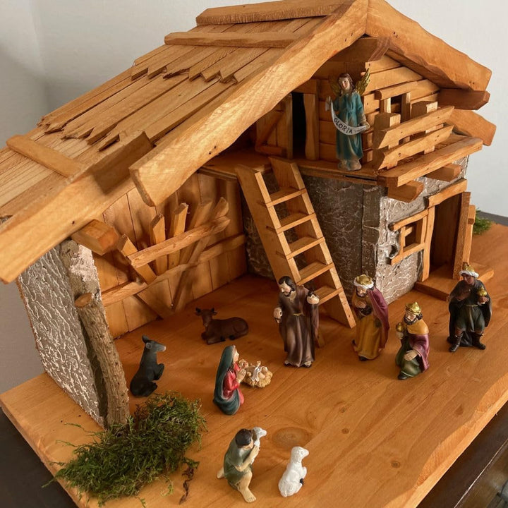 Handgefertigte Weihnachtskrippe aus Holz mit handbemalten Figuren I Tisch Krippe I Weihnachten I Grö