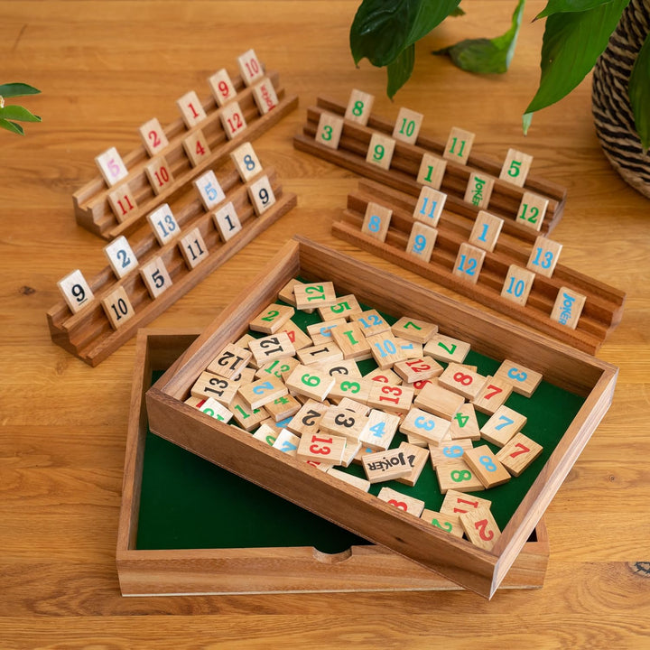 LOGOPLAY Rummy - Gesellschaftsspiel - Legespiel mit 108 Spielsteinen in sehr edler Ausführung aus Sa