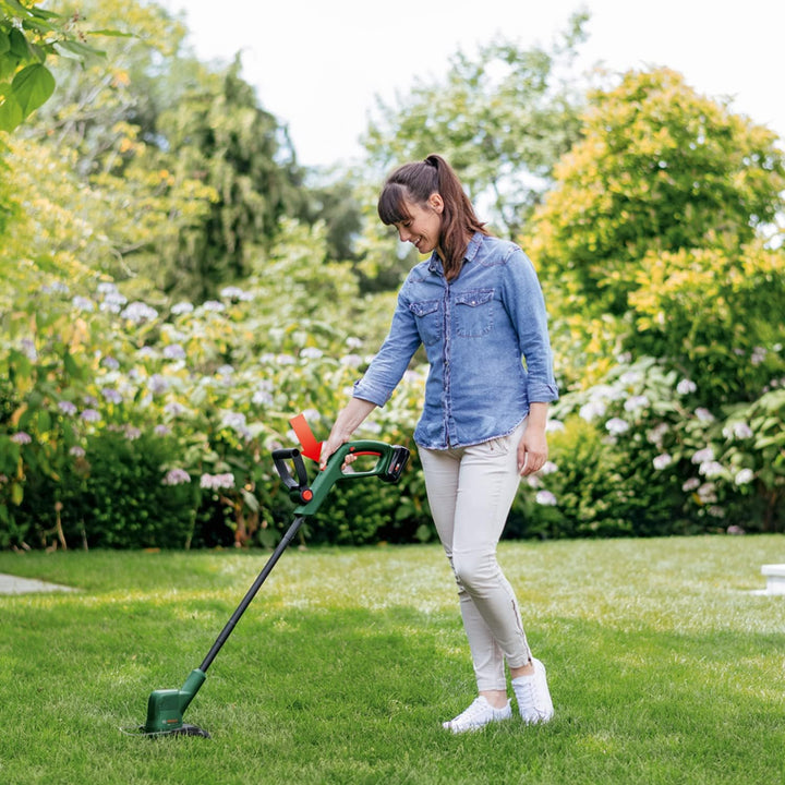 Bosch Home and Garden 06008C1A03 Bosch Rasentrimmer EasyGrassCut 18V-230 (1x Akku 2,0 Ah, 18 Volt Sy