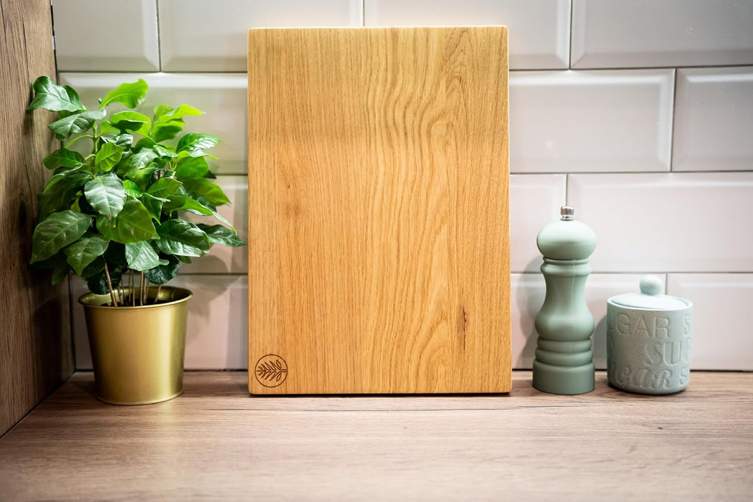 Schneidebrett Holz 100% Eiche Massivholz | Grösse 40x30 cm| Hackbrett Servierbrett Frühstücksbrett H