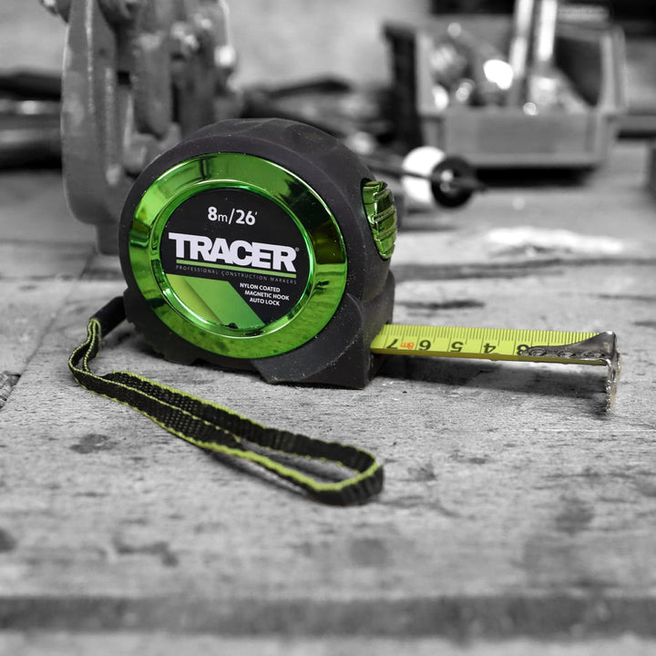 TRACER 8m Automatisches Feststellband (nylonbeschichtetes Massband mit Magnethaken und automatischer