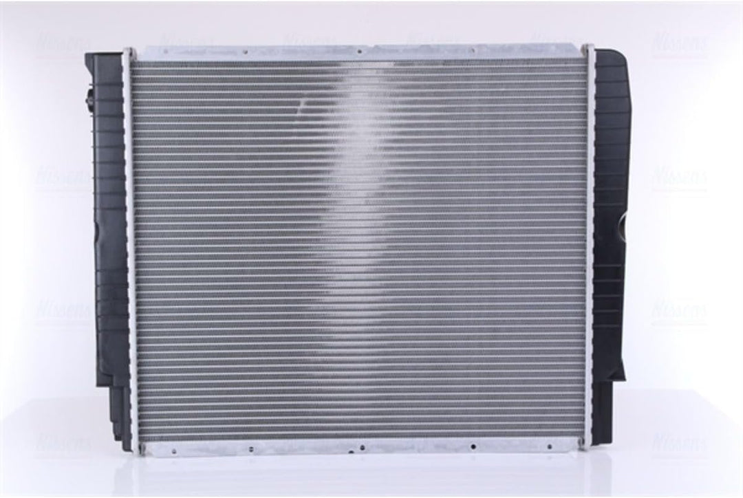 Nissens 65528A Kühler, Motorkühlung