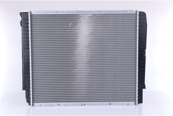 Nissens 65528A Kühler, Motorkühlung