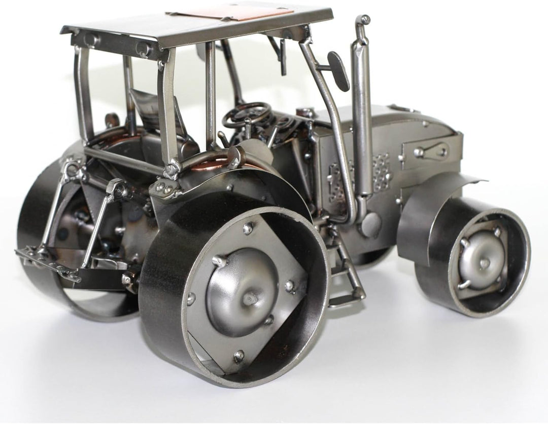 metalman24 Traktor Gross 28 cm - Schraubenmännchen Fahrzeuge handgefertigt
