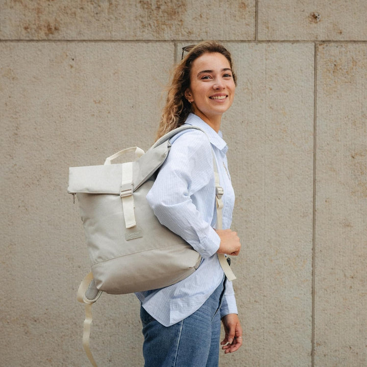 LARKSON Rucksack Damen & Herren Beige - Tammo - Rolltop Daypack für Arbeit Uni Fahrrad - Backpack mi