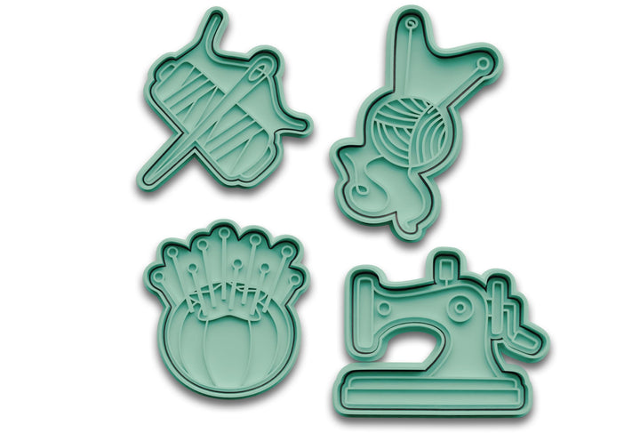 Keksausstecher Schneider-Set aus PLA – mit Garn & Nadel, Wolle & Nadel, Nadelkissen und Nähmaschine