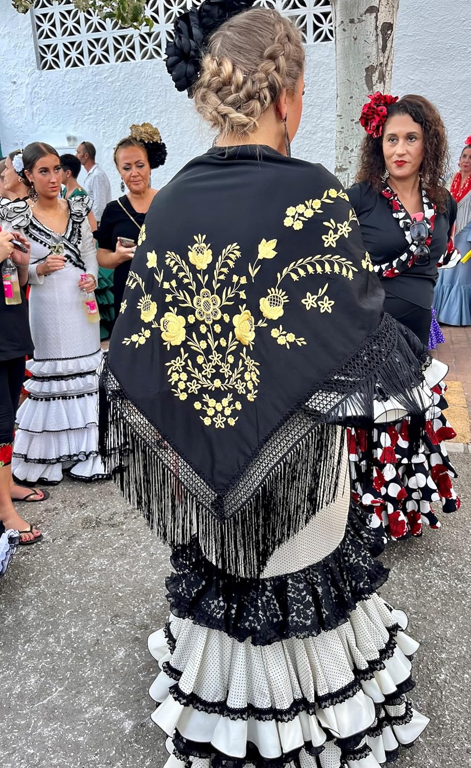 La Senorita Spanischer Manton Tuch Schal bestickt. Flamenco-Tücher für das Fair-, Sevillana- oder Fl