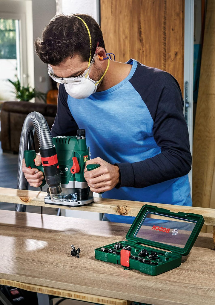 Bosch 15tlg. Hartmetall Fräser Set (für Holz, Ø-Schaft 1/4", Zubehör Oberfräse) 1/4"-Schaft 15 tlg.,