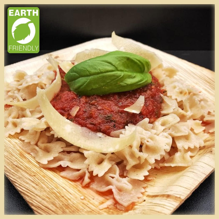 Palm Dishes Palmblattteller 25 Stück Einwegteller eckig 25x25 cm, aus Palmblatt 100% kompostierbar,