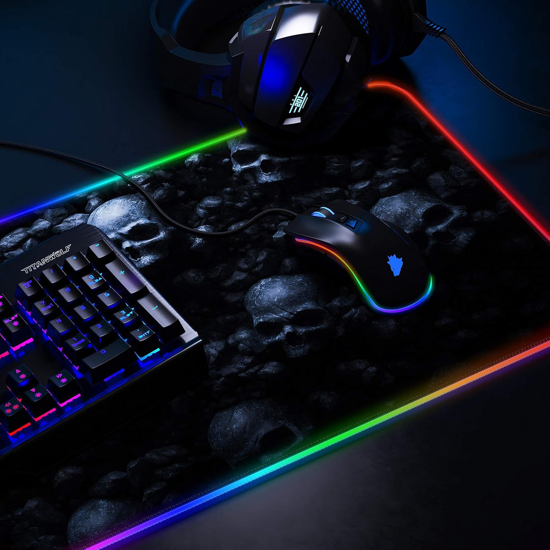 Titanwolf - RGB Gaming Mauspad - XXL LED Schreibtischunterlage - 800x300 mm - Multi Color LED - 11 B