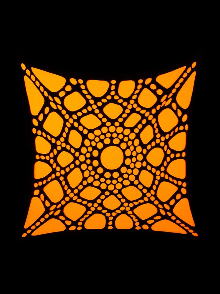 PSYWORK Schwarzlicht Segel Spandex | 3D Neon Spiderweb Black | Orange | 3 x 3m | UV-aktiv | Leuchten