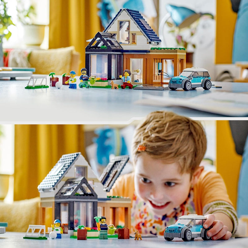 LEGO 60398 City Familienhaus mit Elektroauto, Puppenhaus Set mit Spielzeugauto und Zubehör, Bauen mi