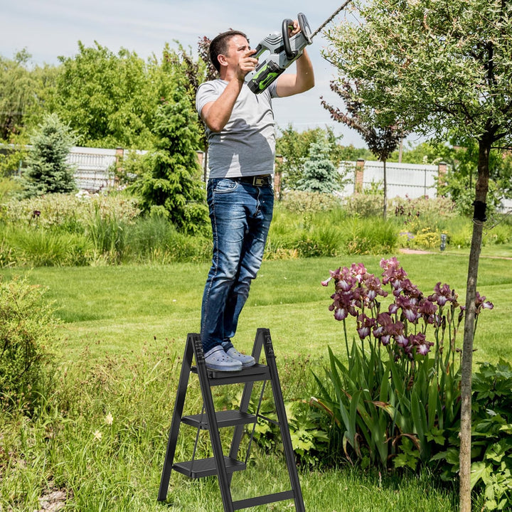 Aufun Trittleiter 3 Stufen, Klappleiter mit breitem Anti-Rutsch-Pedal, Haushaltsleiter Multifunktion