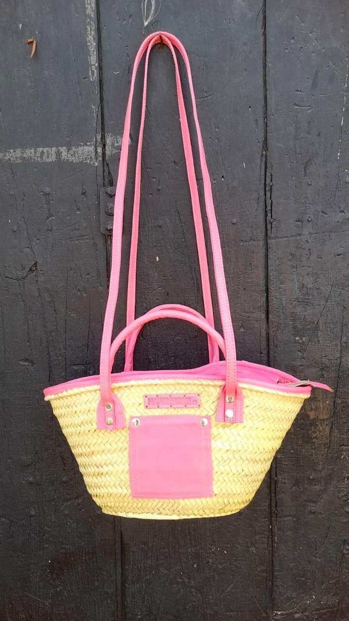 NATUREHOME Eleganz: Nachhaltige Palmblatt-Tasche mit stilvollen Pinken Leder-Highlights 37x12x16cm,
