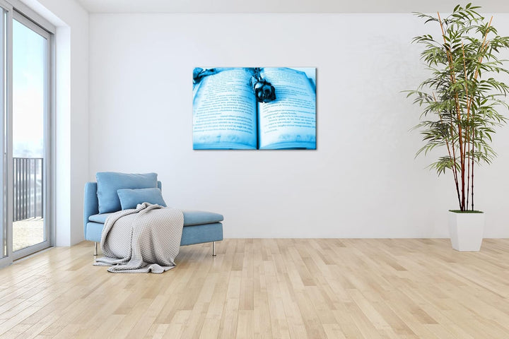 deyoli altes Buch mit roter Rose Format 80x60 Effekt: Monocrome Blau als Leinwandbild, Motiv fertig